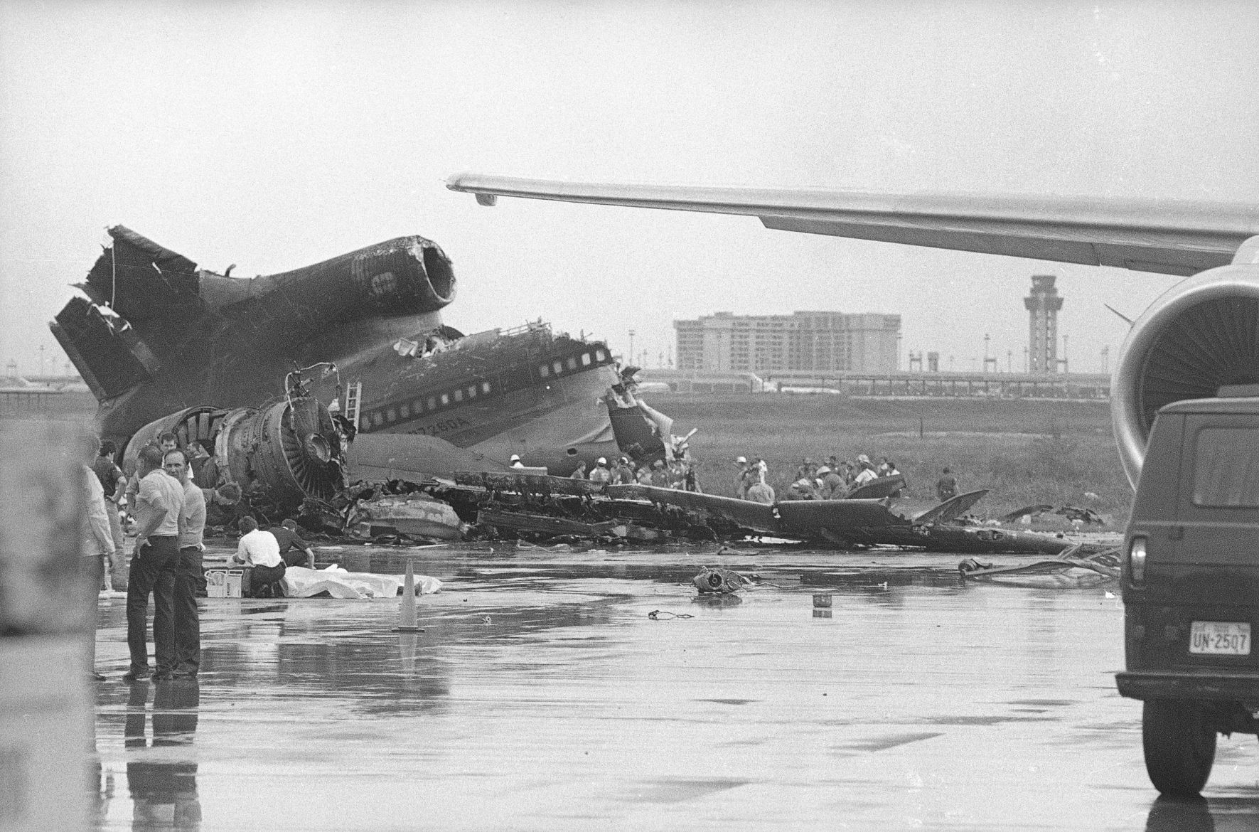 1985: Delta crash